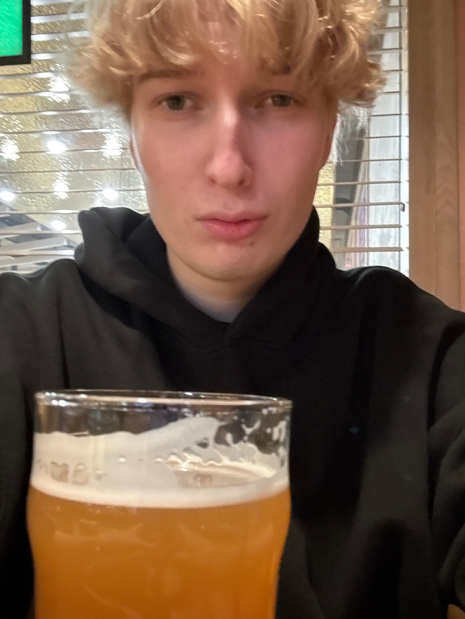 TT Hefeweizen, Tap & Table