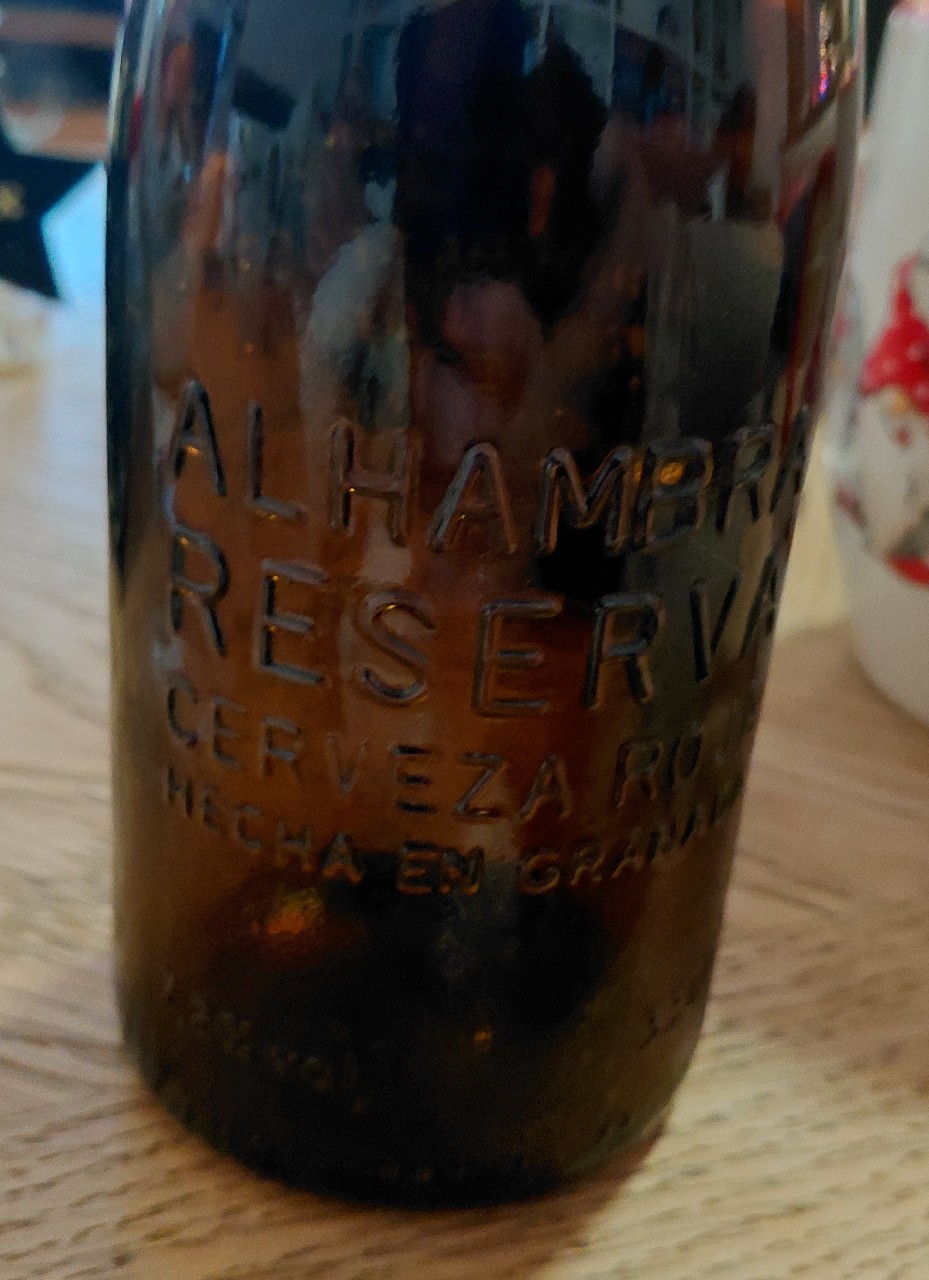 Alhambra Reserva Roja, Alhambra (Grupo Mahou-San Miguel)