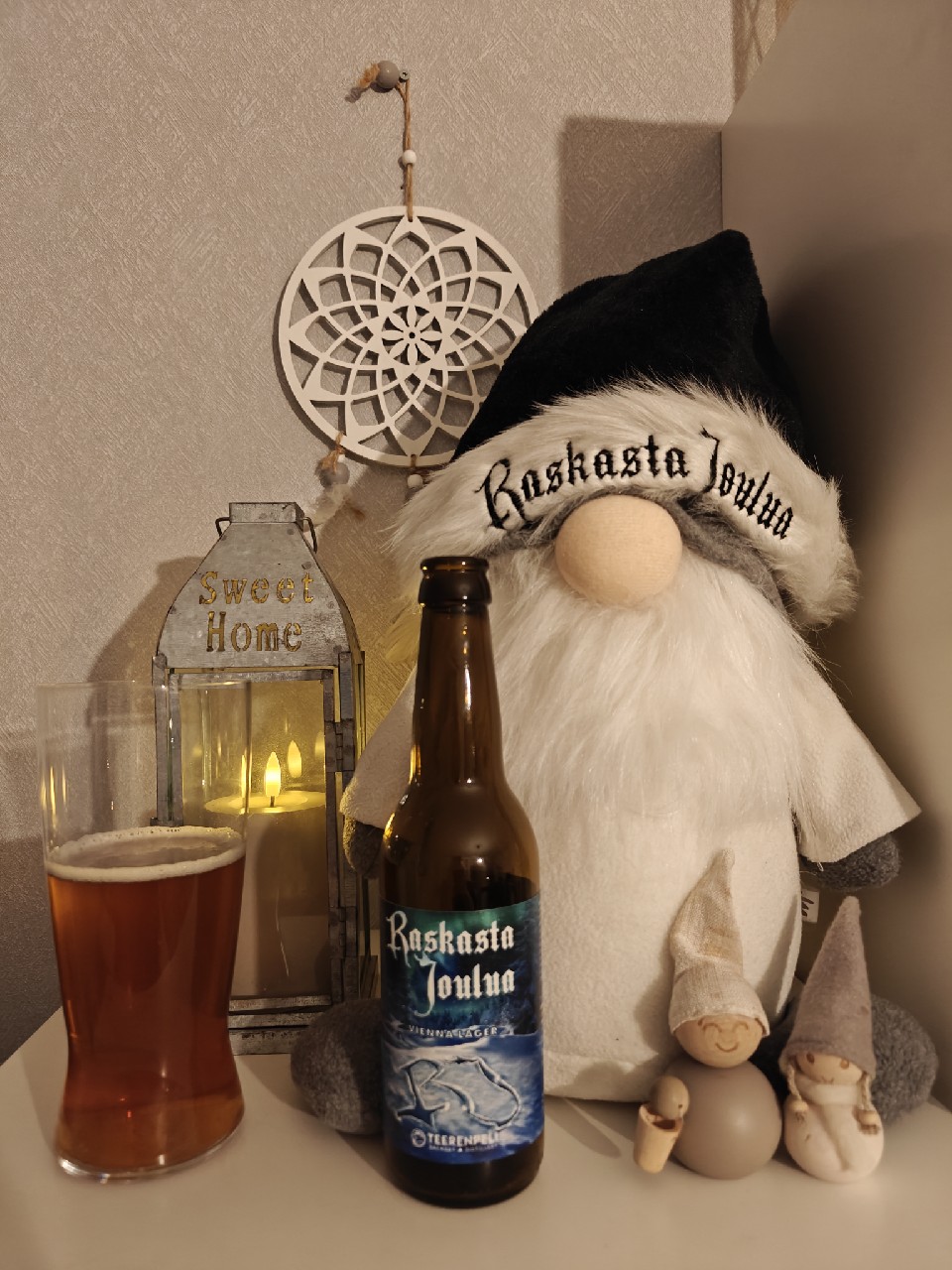 Raskasta Joulua Vienna Lager, Finland