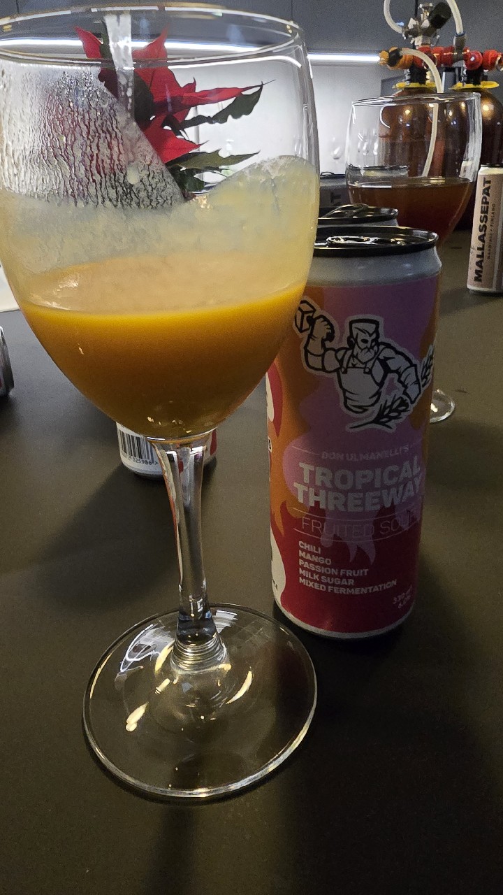 Don Ulmanelli's Tropical Threeway, Finland