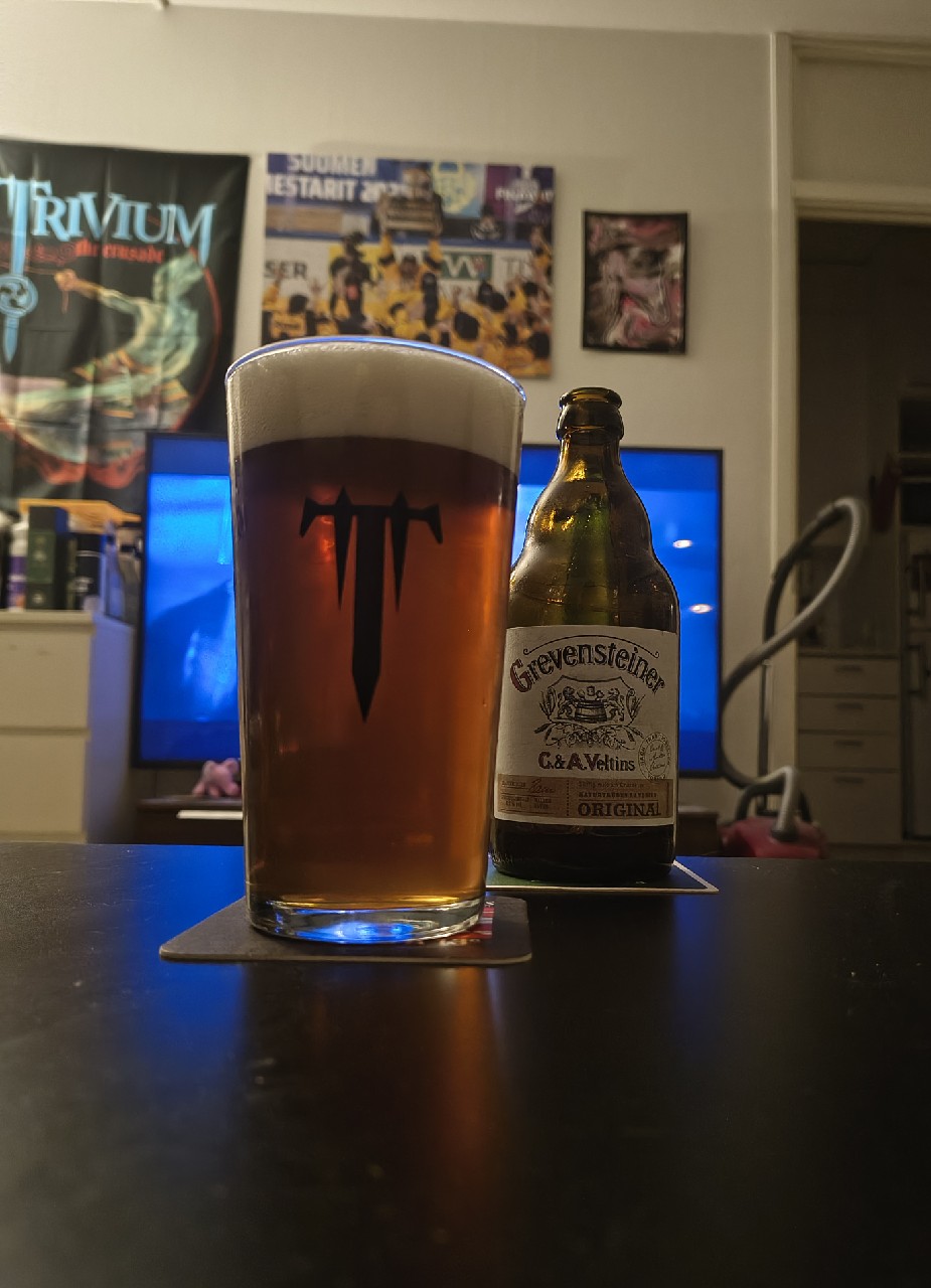 Grevensteiner Original Naturtrübes Landbier, Brauerei C.& A. Veltins