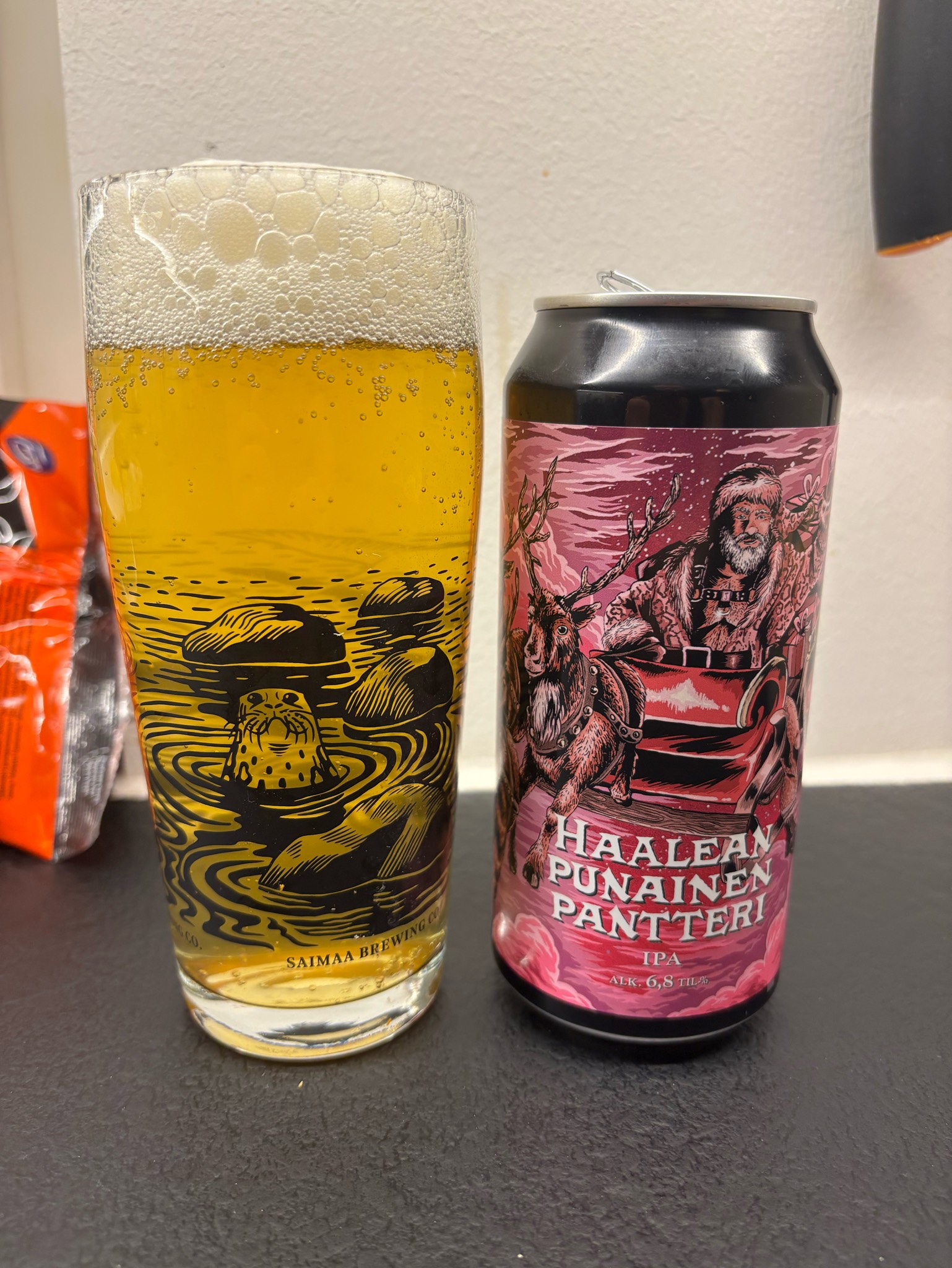 Haalean Punainen Pantteri 6.8%, Finland