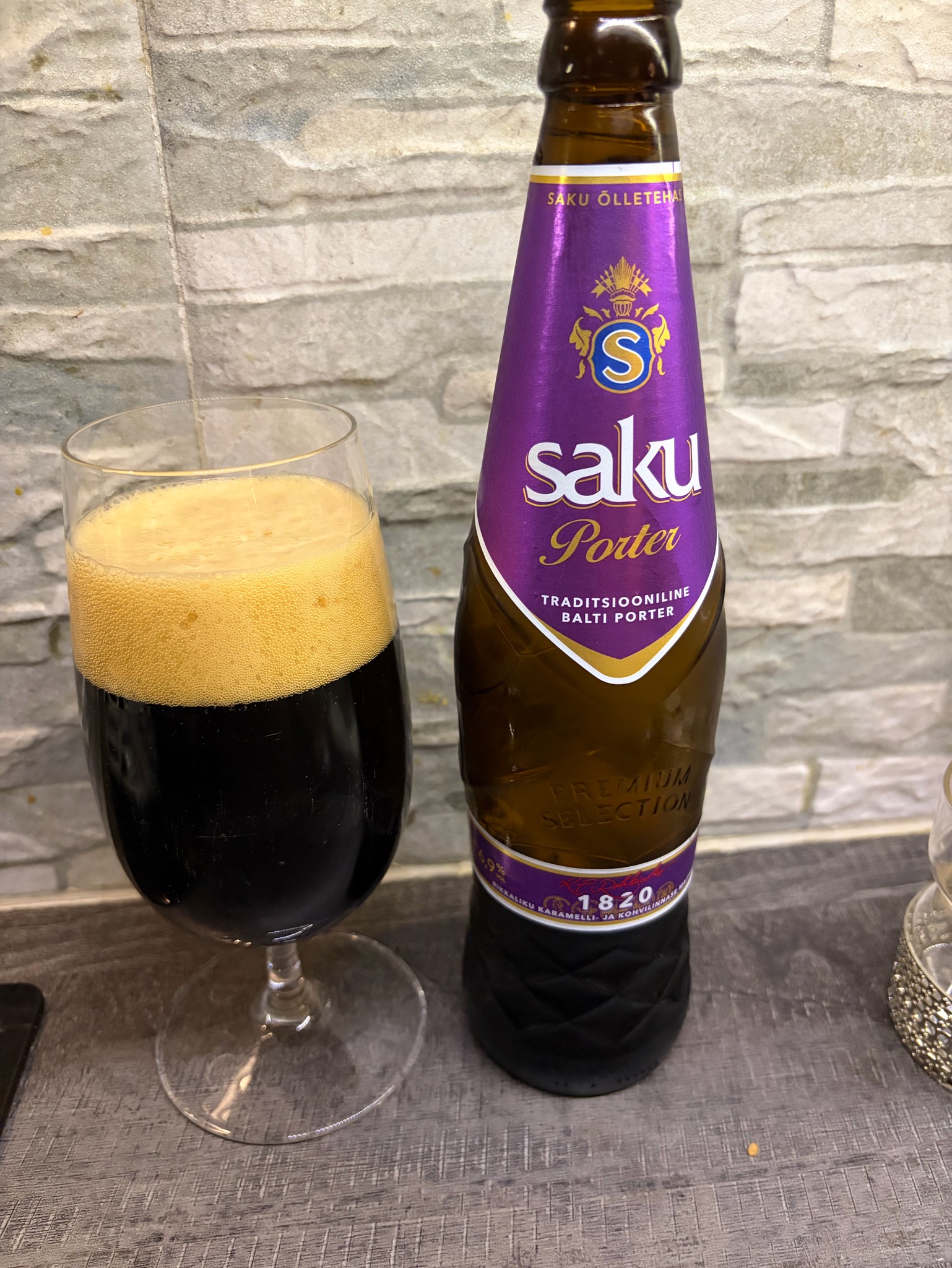Saku Porter, Estonia