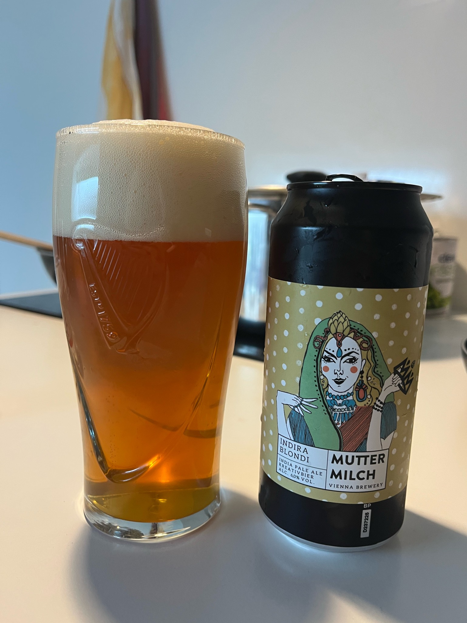 Indira Blondi, Muttermilch (Heineken)