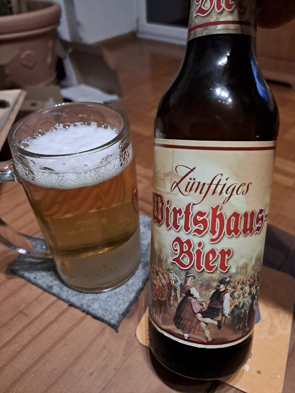 Zünftiges Wirtshaus Bier, Privatbrauerei Hösl