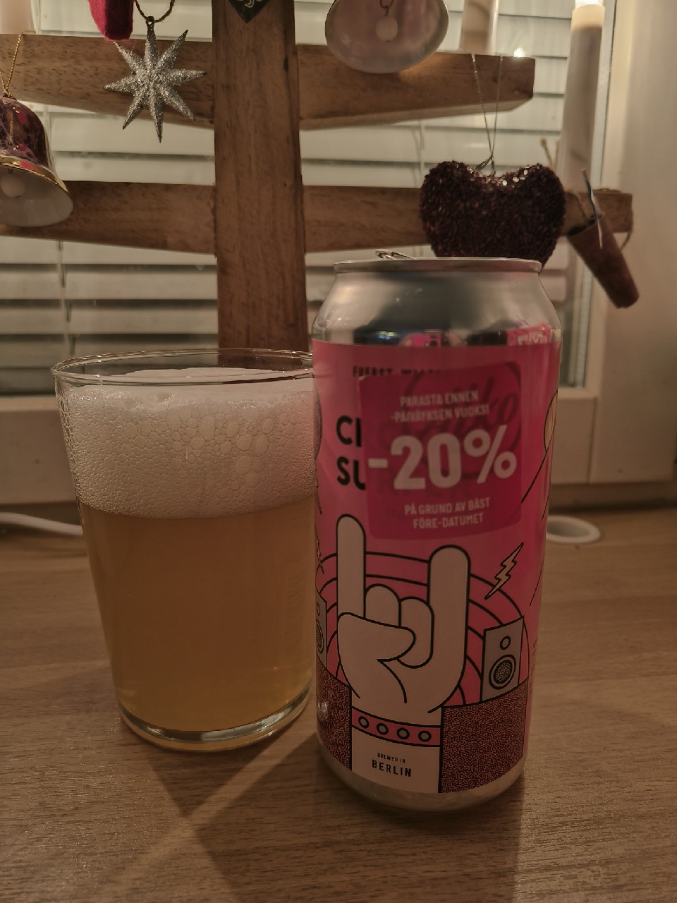 Crowdsurfer, Fuerst Wiacek Berlin