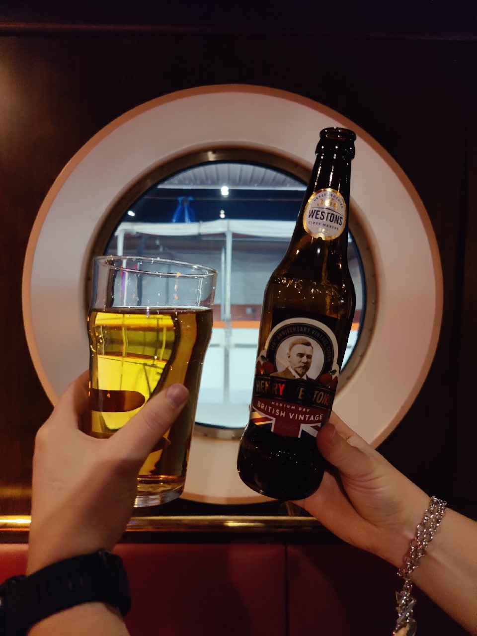 Henry Westons 2023 Medium Dry British Vintage, Westons Cider