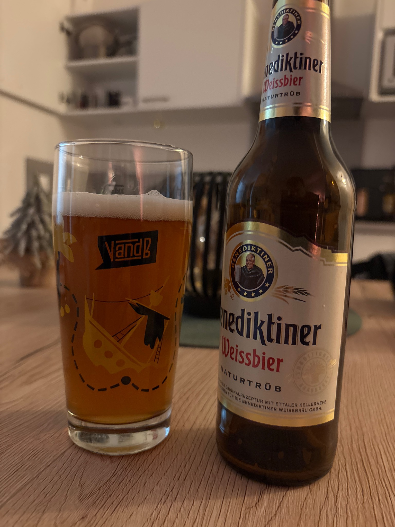 Benediktiner Weißbier Naturtrüb, Benediktiner Weißbräu GmbH