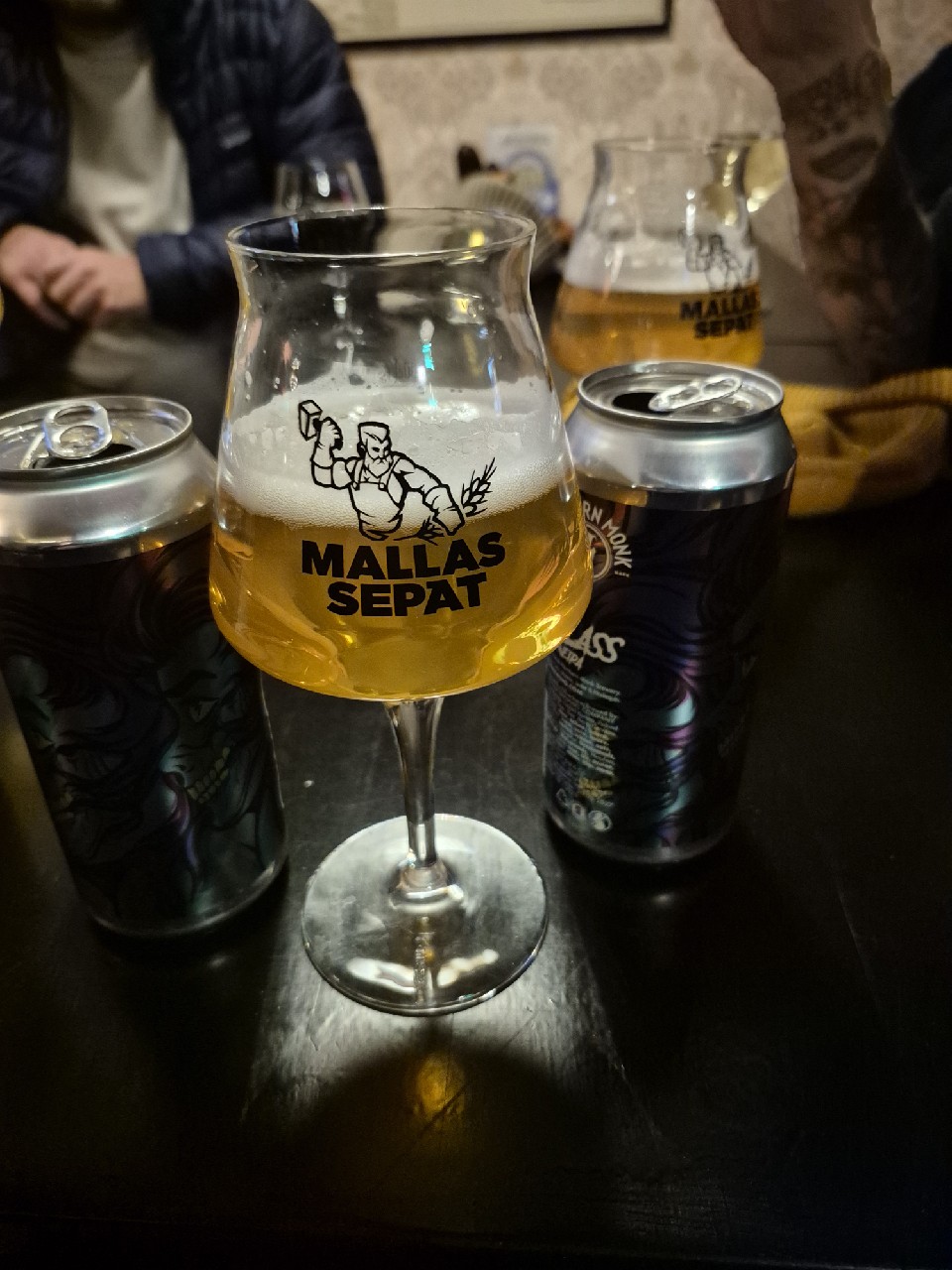 Loiner Lass, Finland