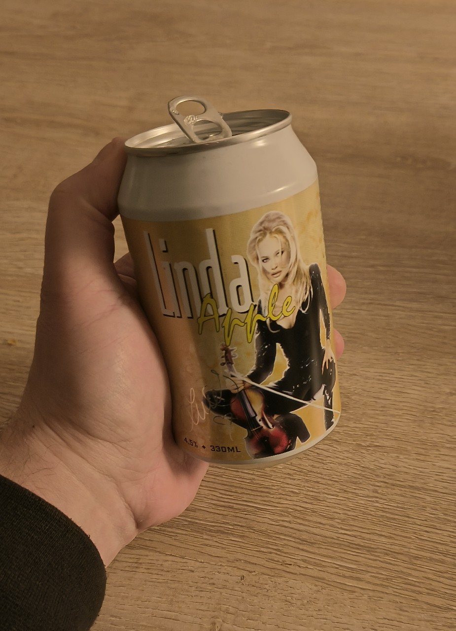 Linda Apple, Finland