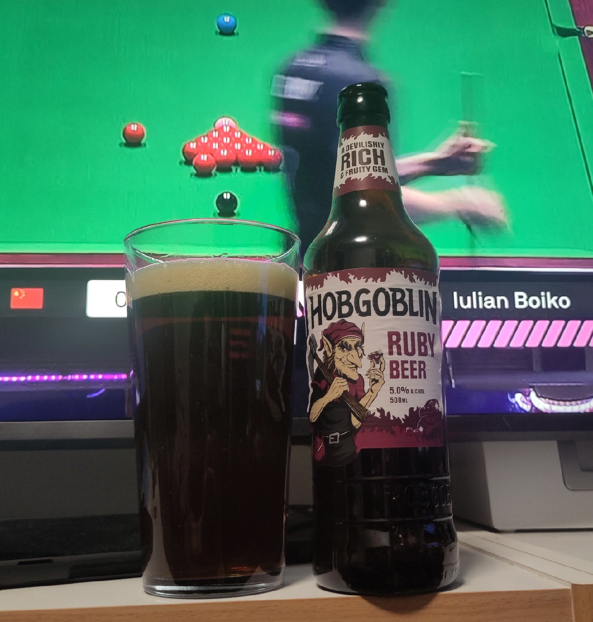 Hobgoblin, Wychwood Brewery (Marston's Brewery)