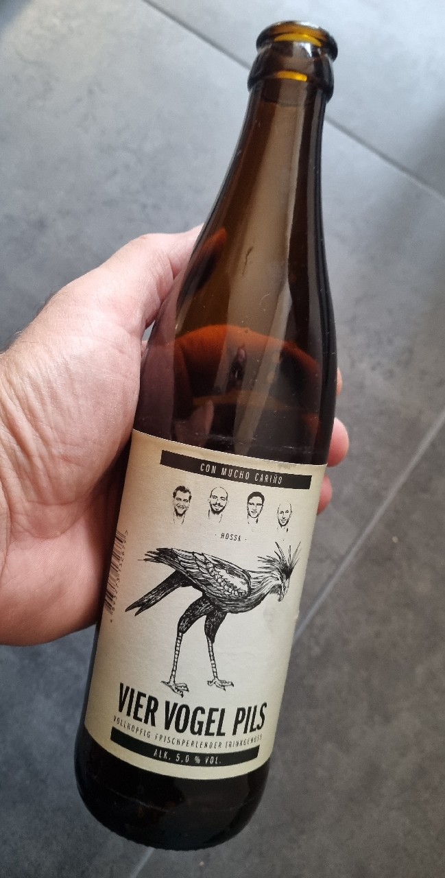 Vier Vogel Pils, Con Mucho Cariño