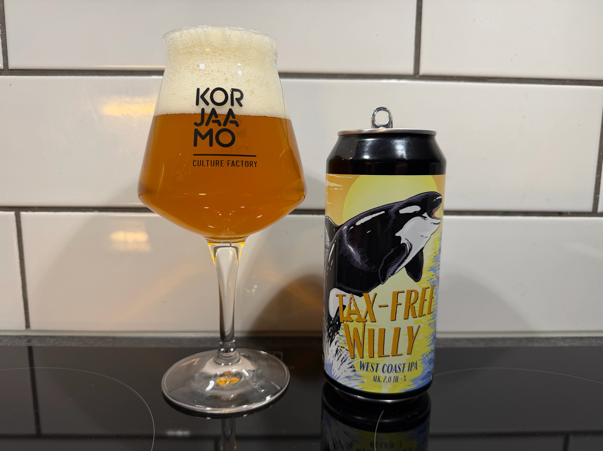 Tax-Free Willy, Panimoyhtiö Tuju