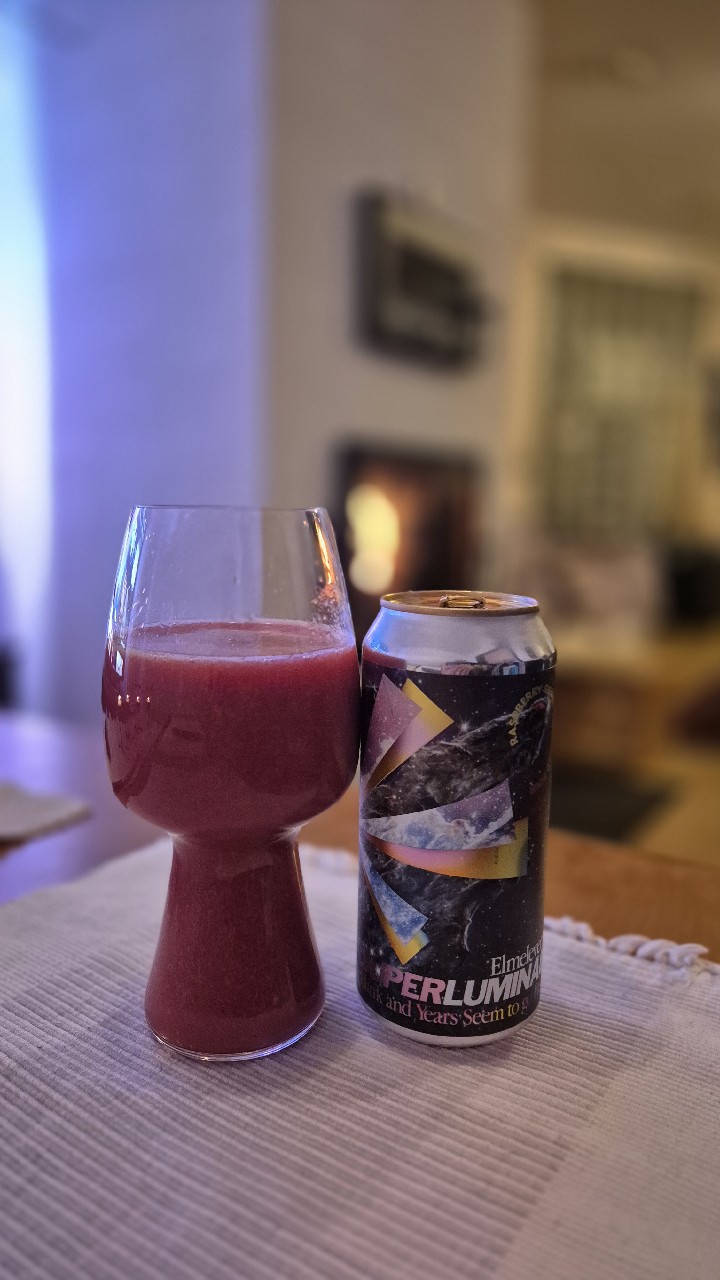 Superluminal, Elmeleven