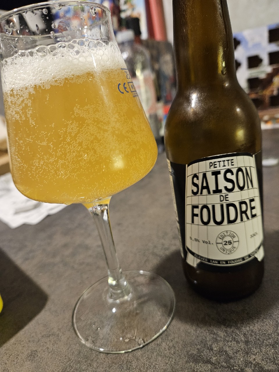 Petite saison de foudre, France