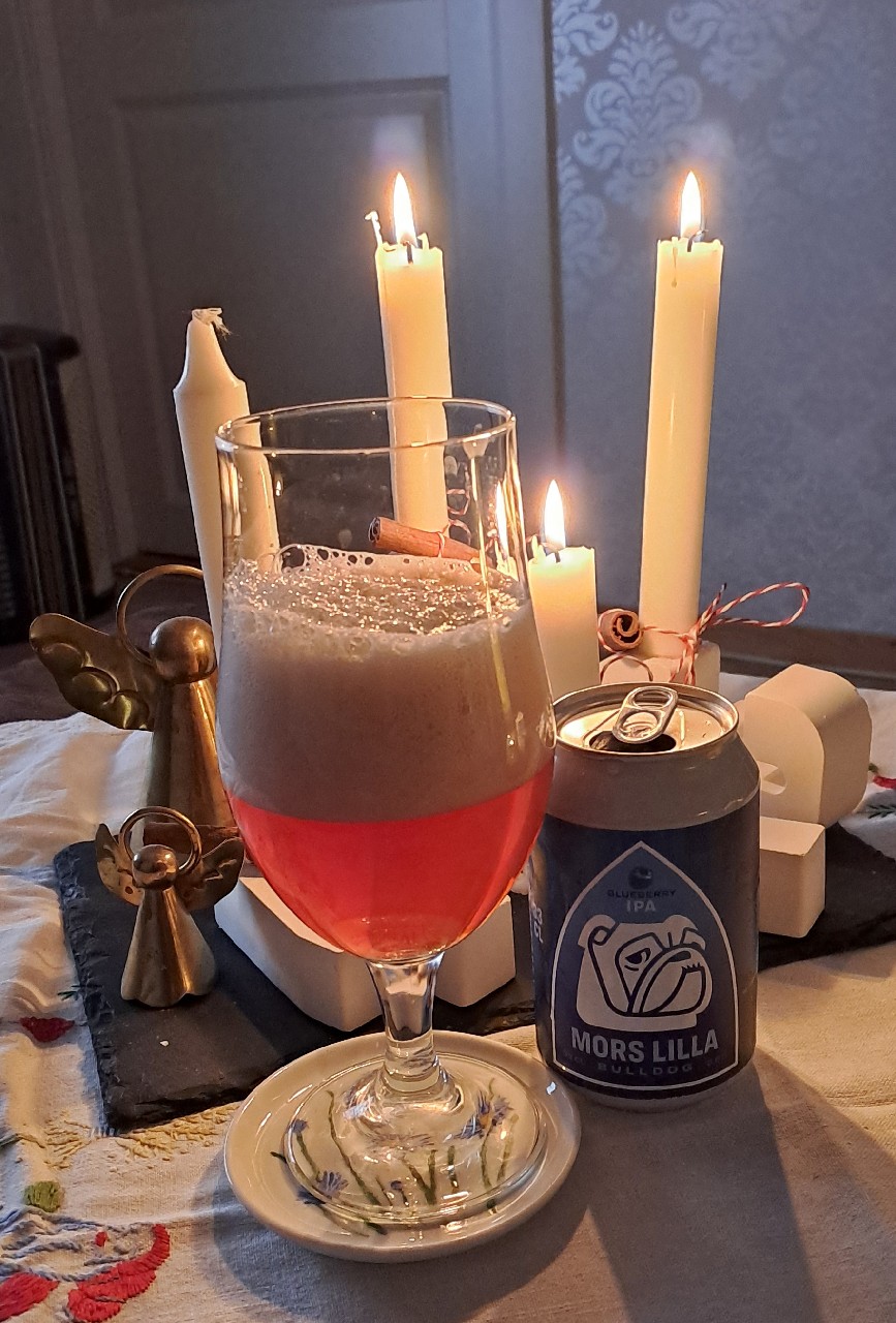Mors Lilla Bulldog Blueberry IPA, Sweden