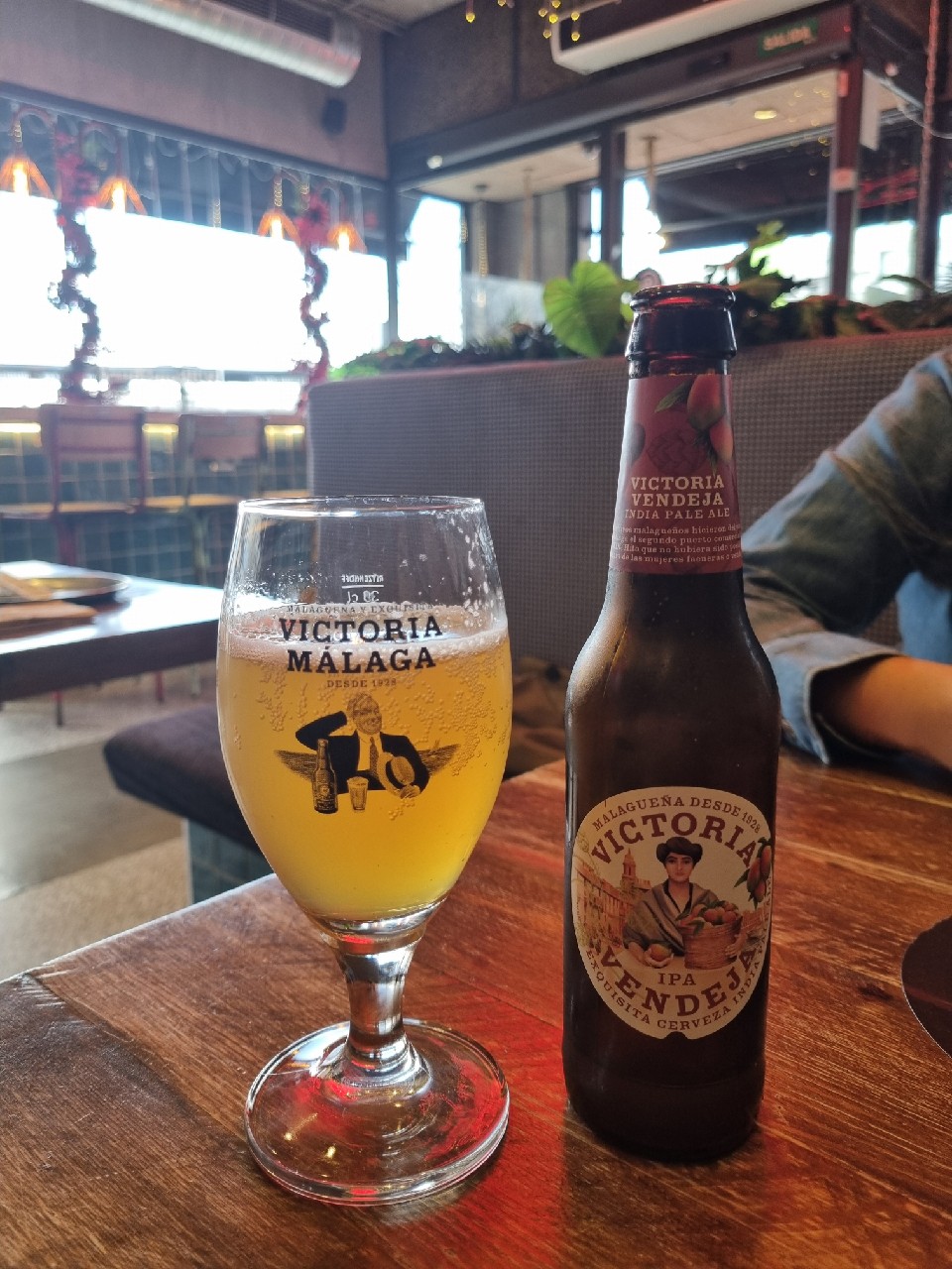 Victoria Vendeja, Cervezas Victoria 1928 (Damm)