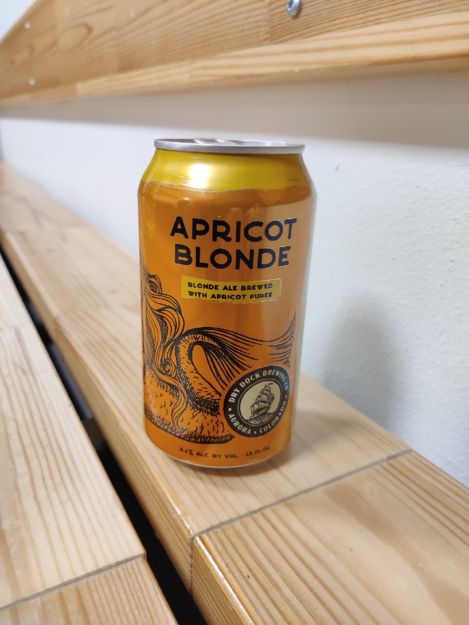 Apricot Blonde, Dry Dock Brewing Company