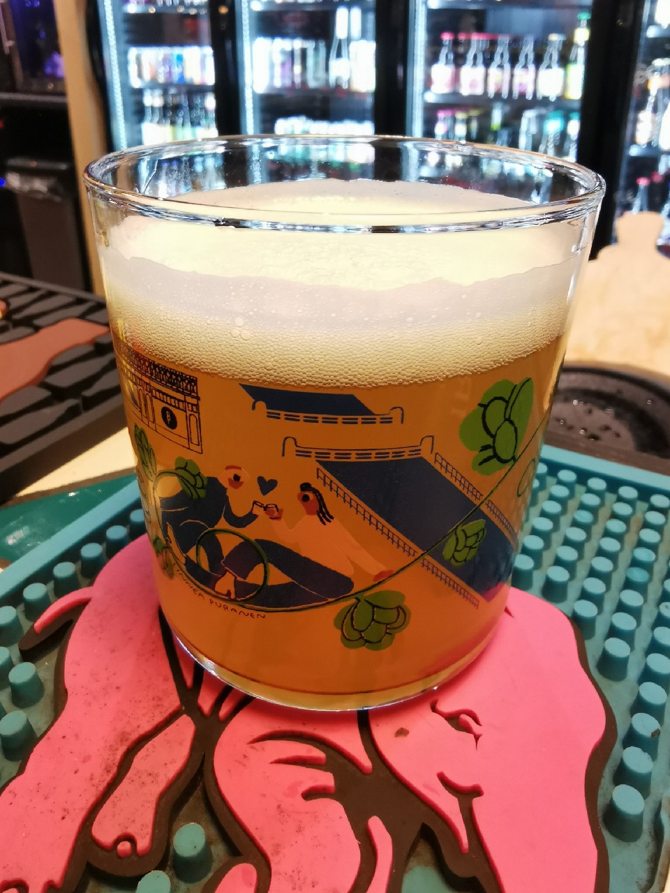 Le culte du V8, Brasserie Sainte Cru