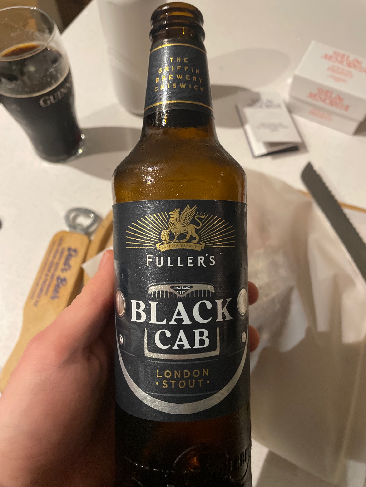 Black Cab, Fuller's Griffin Brewery (Asahi Breweries)
