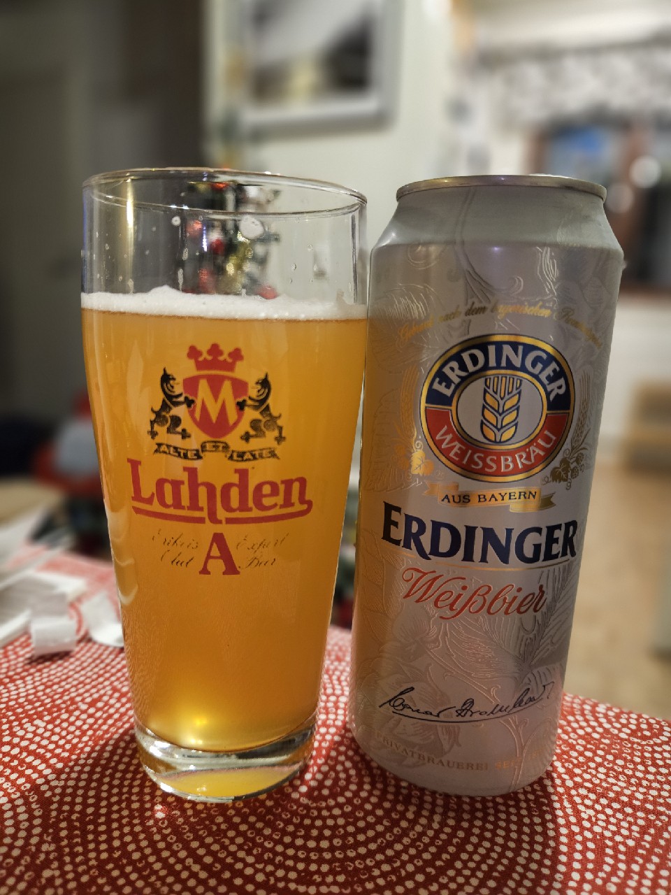 Erdinger Weißbier / Hefe-Weizen, Erdinger Weissbräu