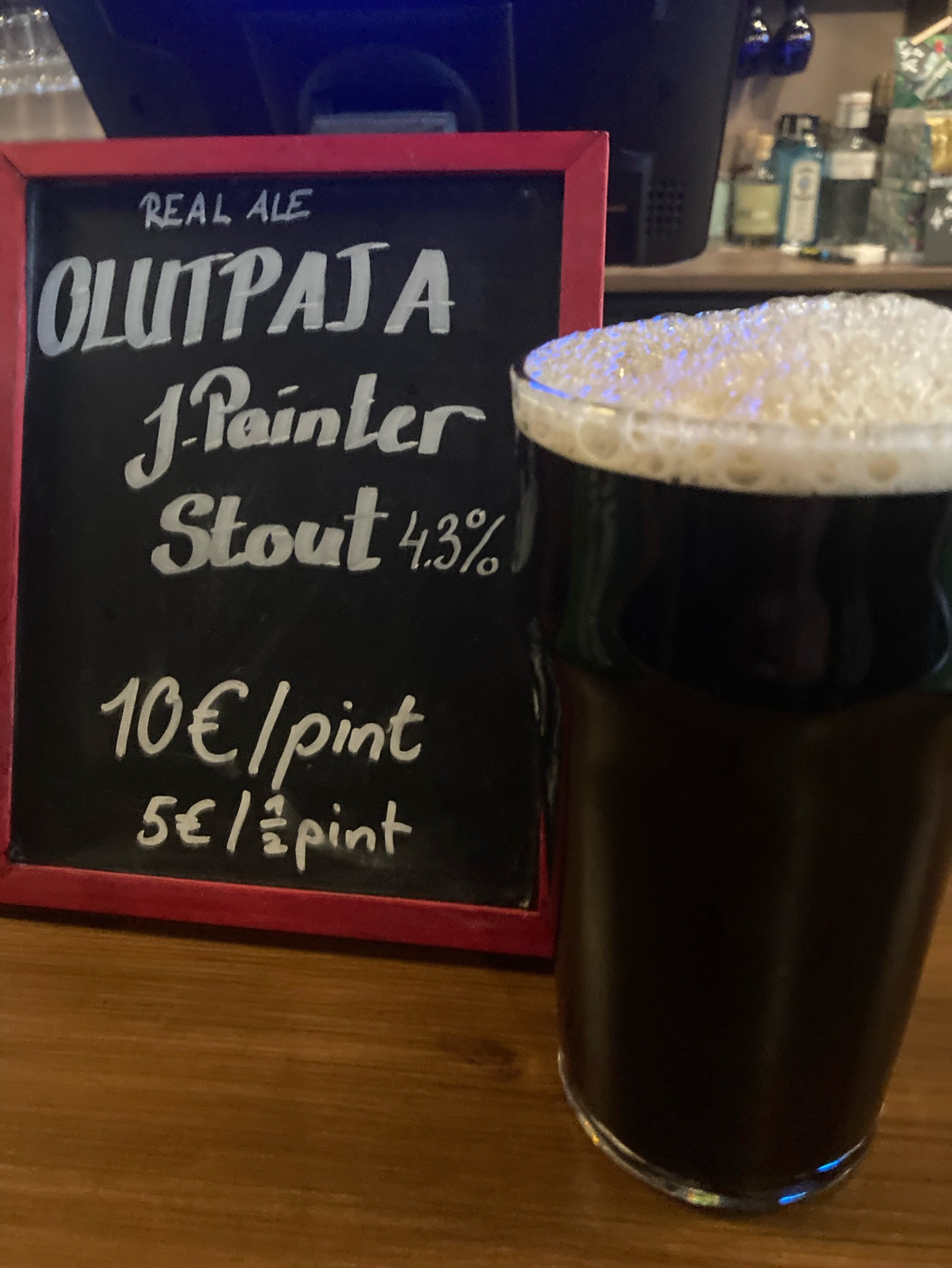 J. Painter, Olutpaja