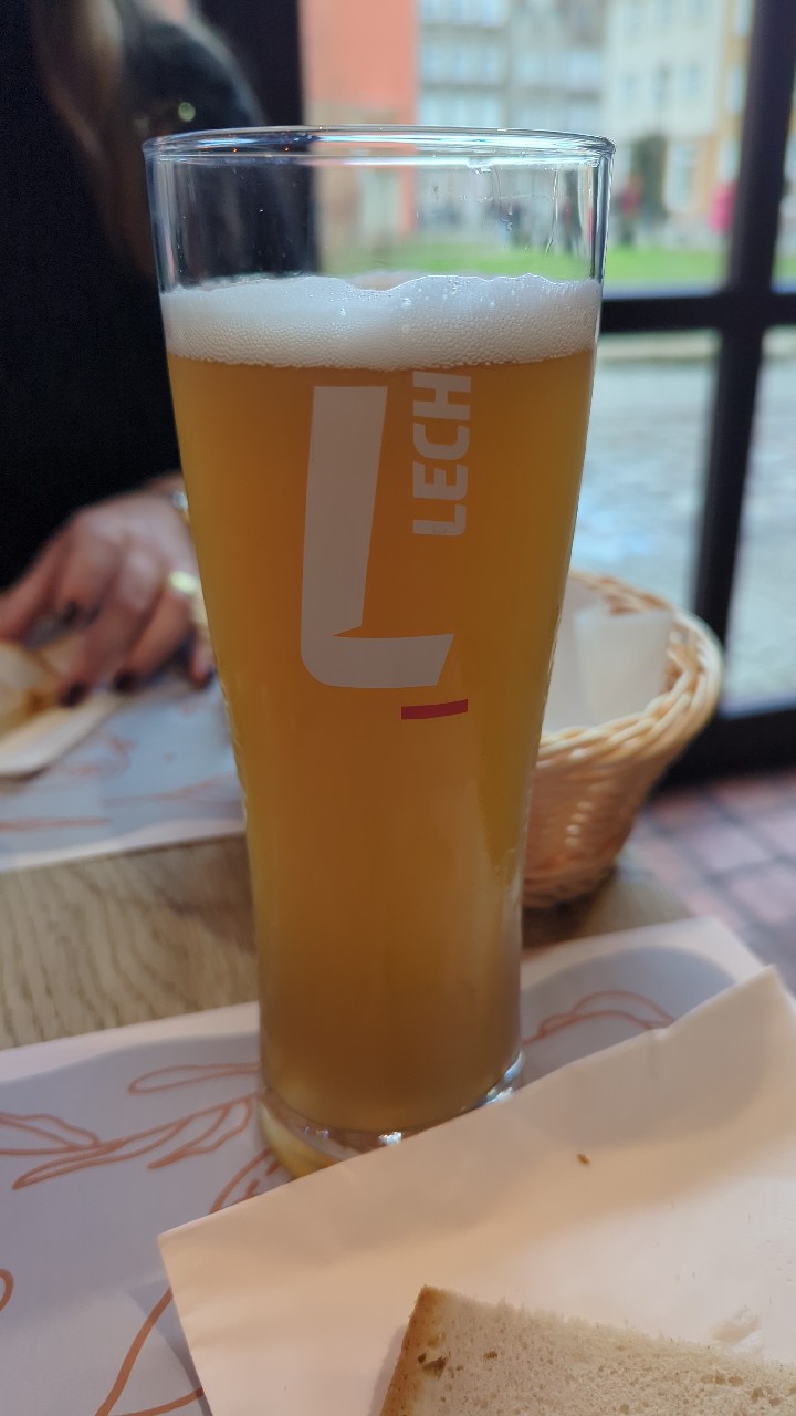 Książęce Złote Pszeniczne, Poland