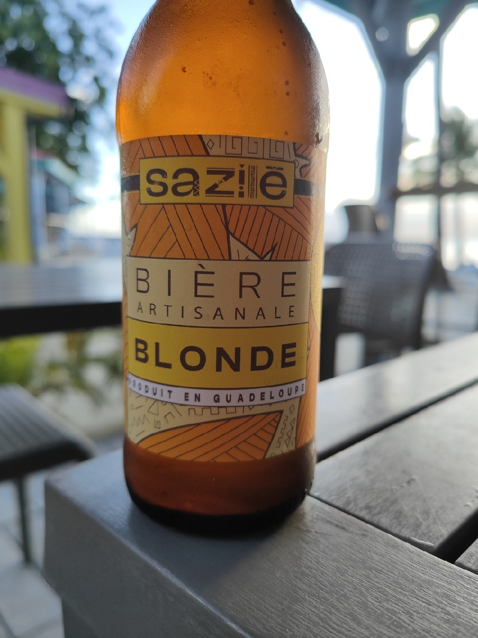 Sazilé Blonde, Sazilé