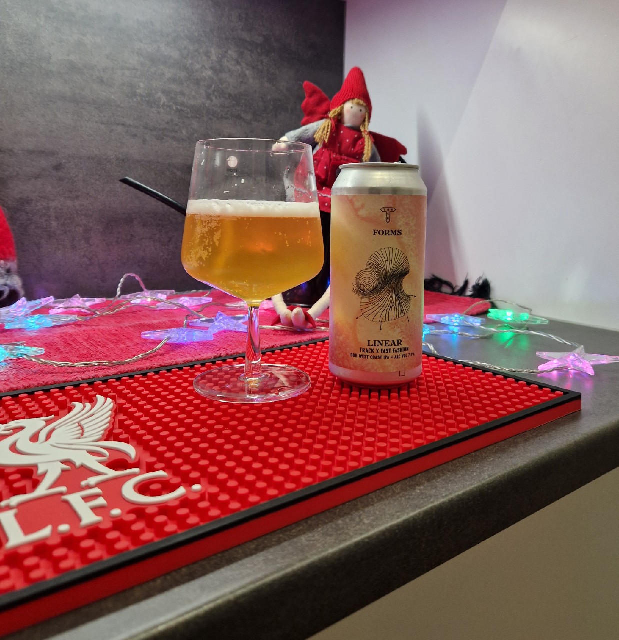 linear, Track Brewing Co.