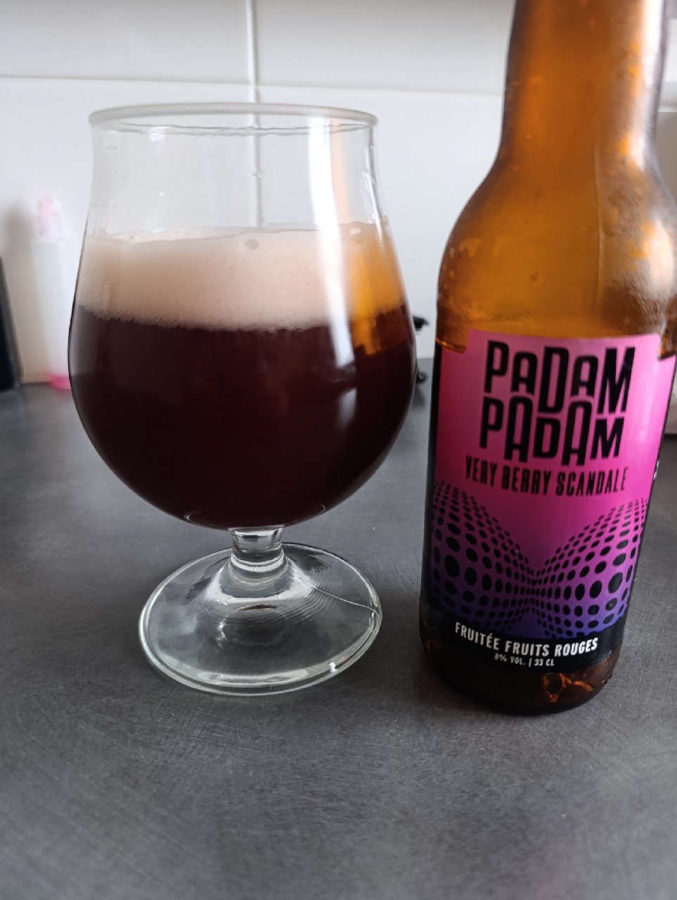 Very Berry Scandale, Padam Padam