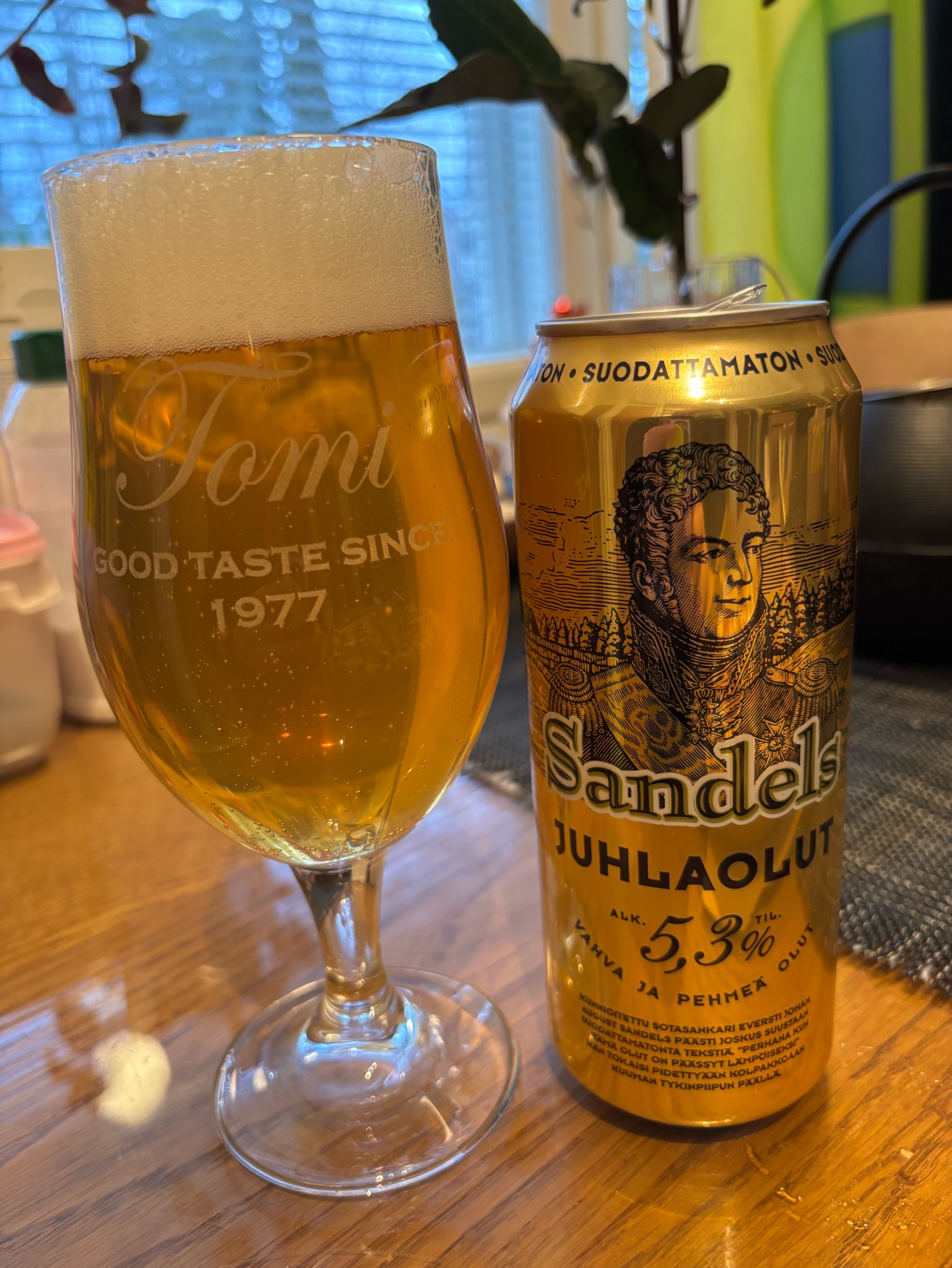 Sandels Juhlaolut Suodattamaton, Finland