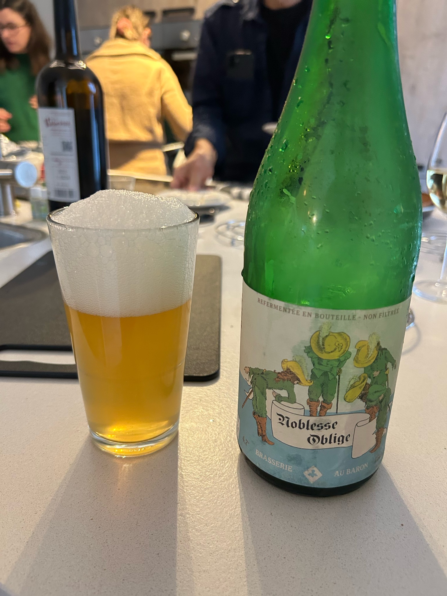 Noblesse Oblige, France