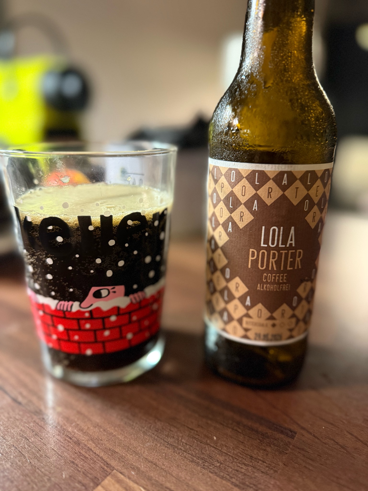 Lola Porter Coffee Alkoholfrei, Switzerland