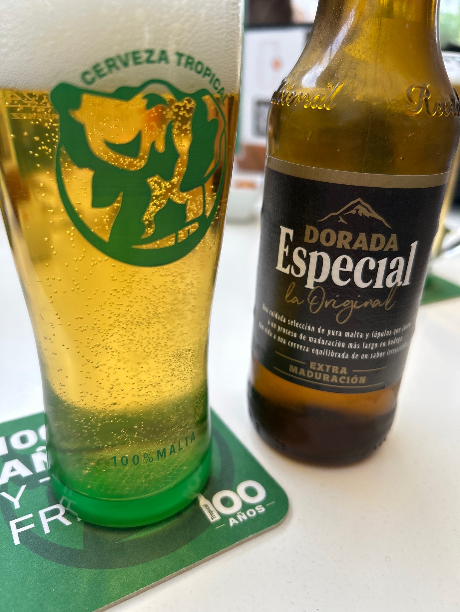Dorada Especial, Compañia Cervecera de Canarias (SABMiller)