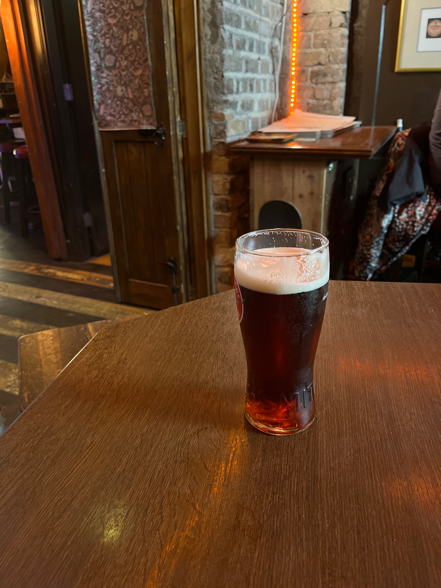 Smithwick's Premium Red Ale / Imported Premium Irish Ale, Guinness (Diageo)