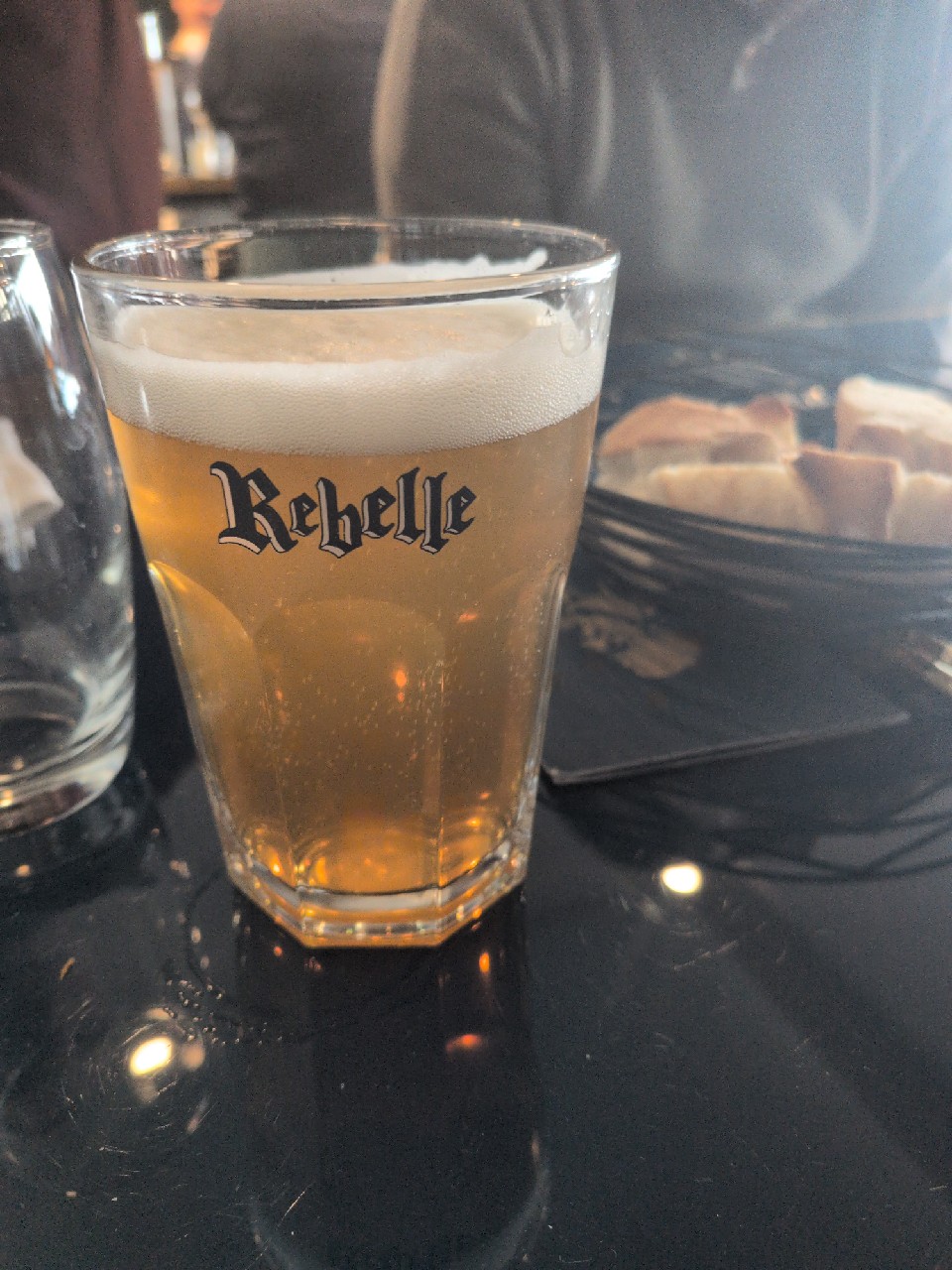 La Rebelle Ambrée, La Rebelle (Ex Brasserie Franc-Comtoise)