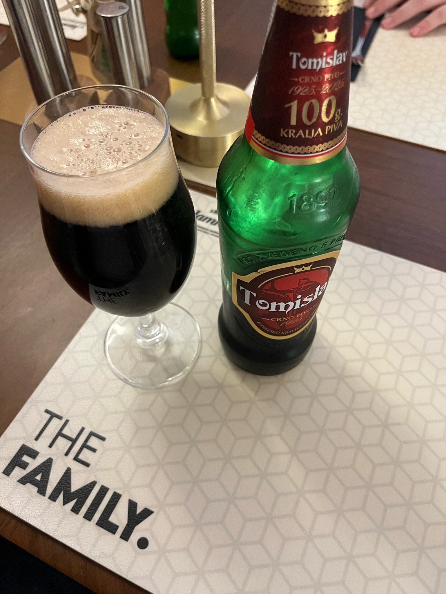 Tomislav Crno Pivo, Zagrebačka Pivovara (MolsonCoors)