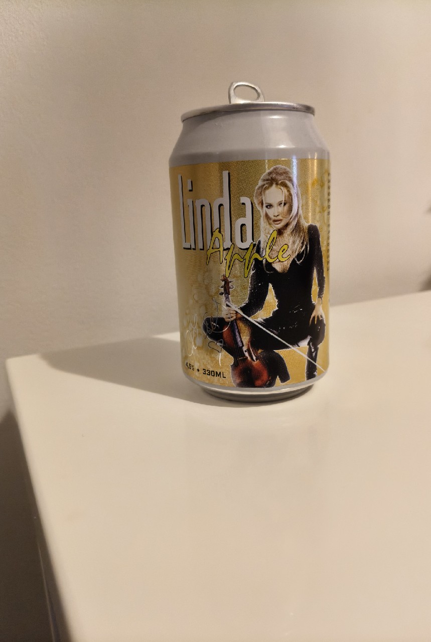 Linda Apple, Finland