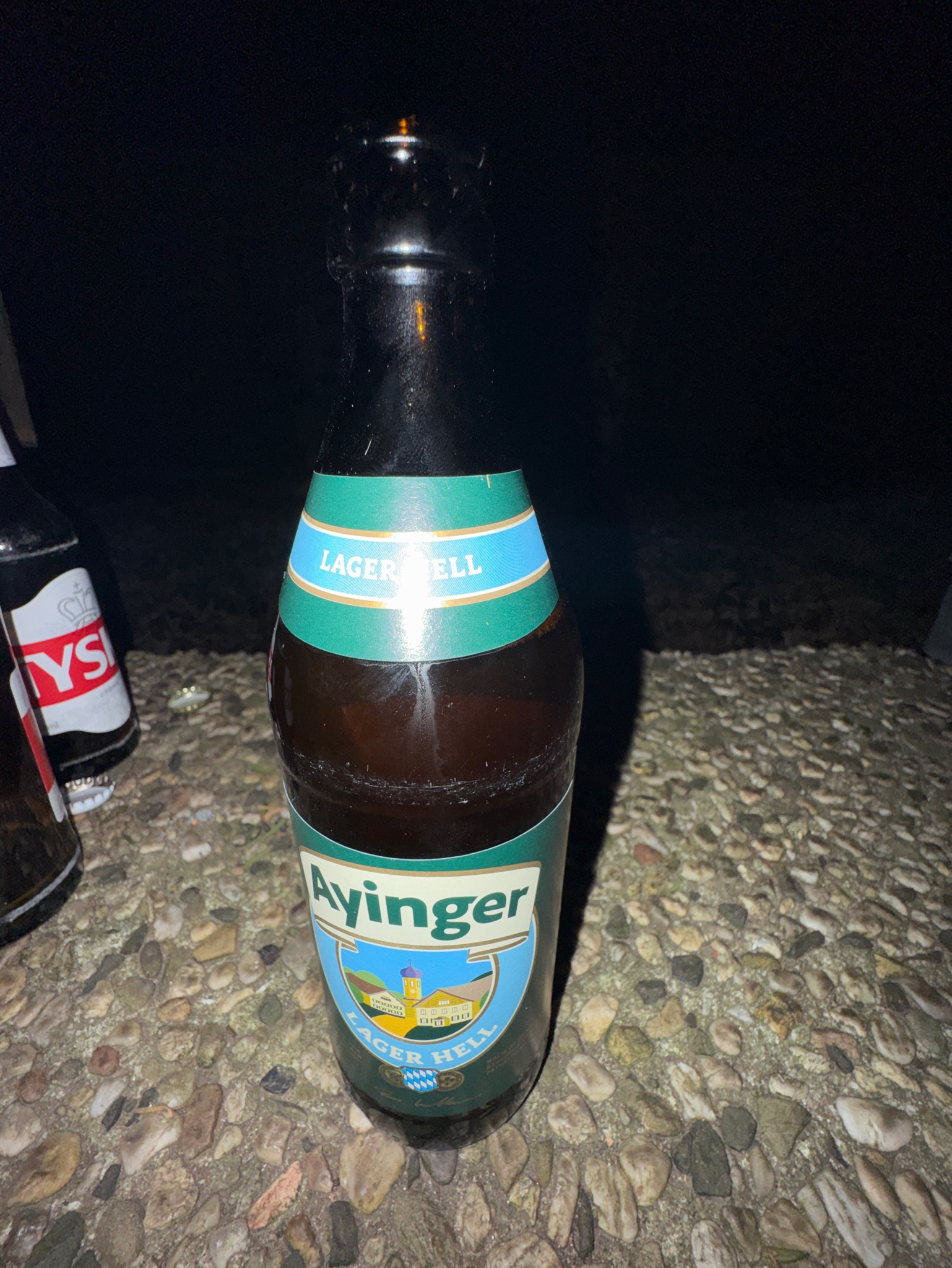 Ayinger Lager Hell, Ayinger Privatbrauerei