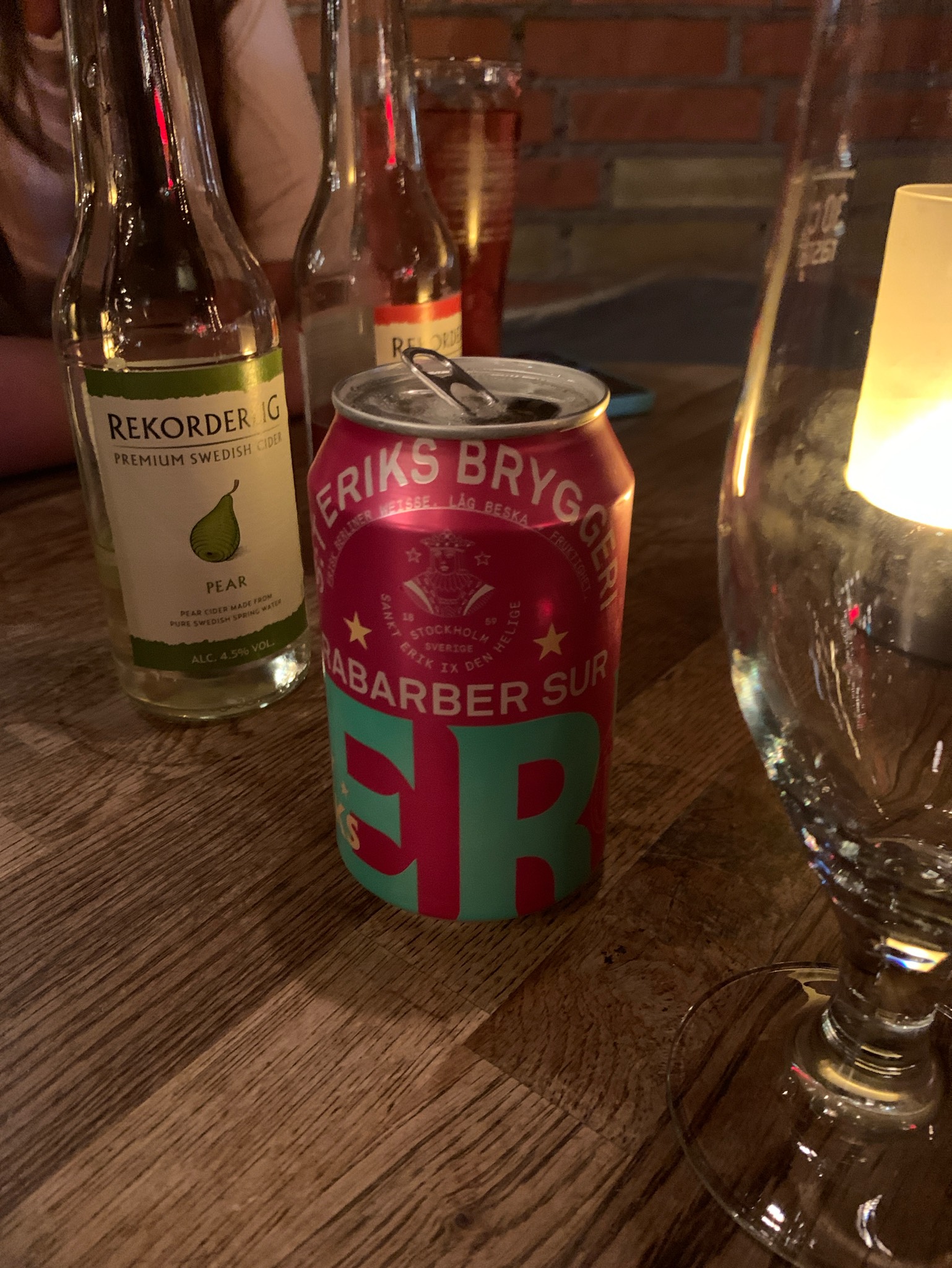 S:t Eriks Rabarber Sur, S:t Eriks Bryggeri (Galatea)