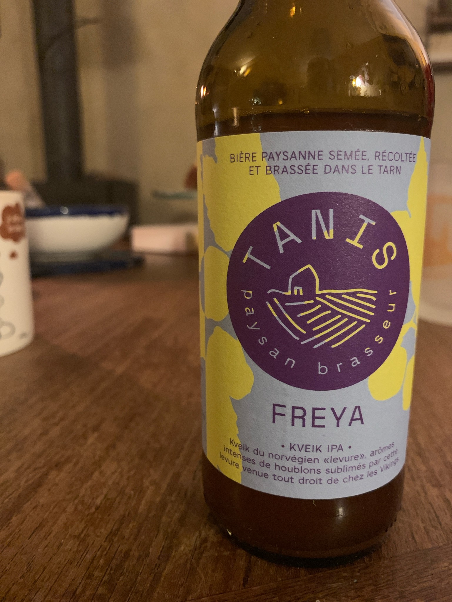 Freya, Brasserie Tanis