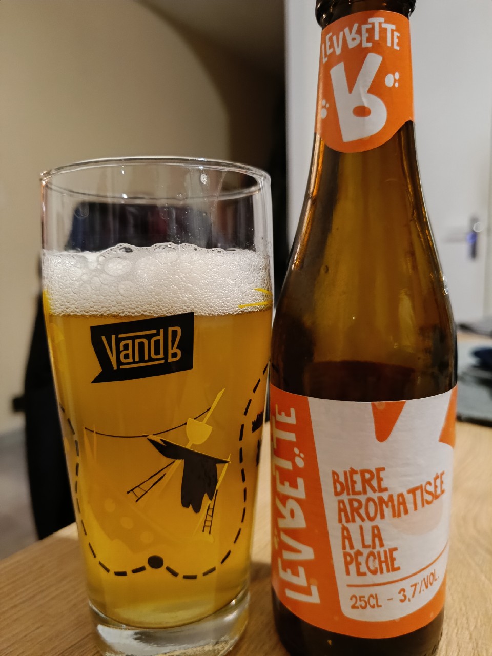 Levrette Pêche, France