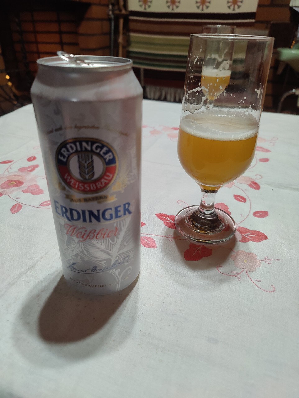 Erdinger Weißbier / Hefe-Weizen, Germany