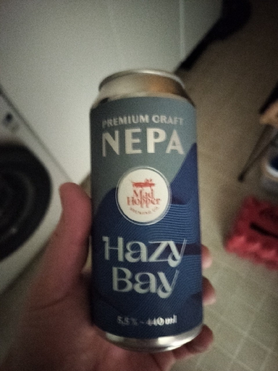 Hazy Bay, Mad Hopper Brewing Co.
