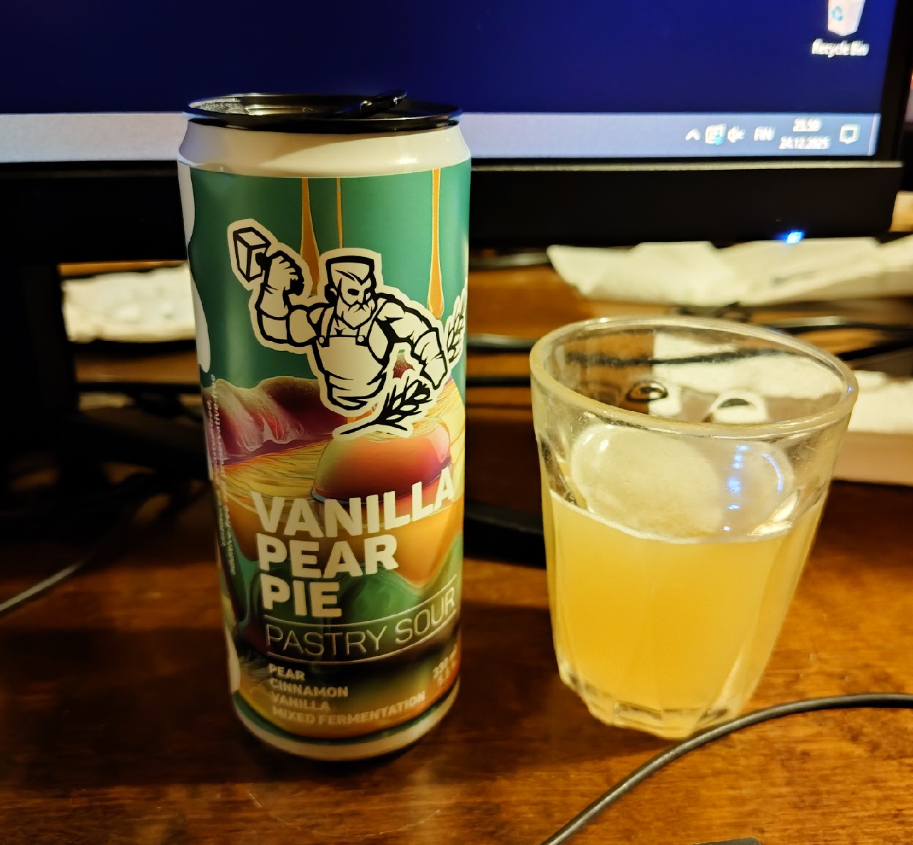 Vanilla Pear Pie, Finland