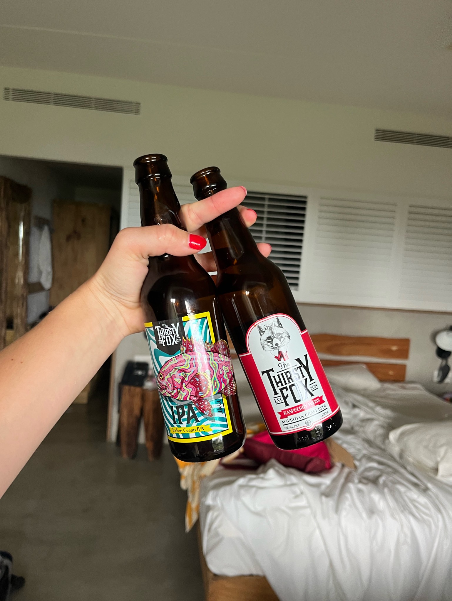 The Thirsty Fox Raspberry Weiss, Oxenham Craft Brewery