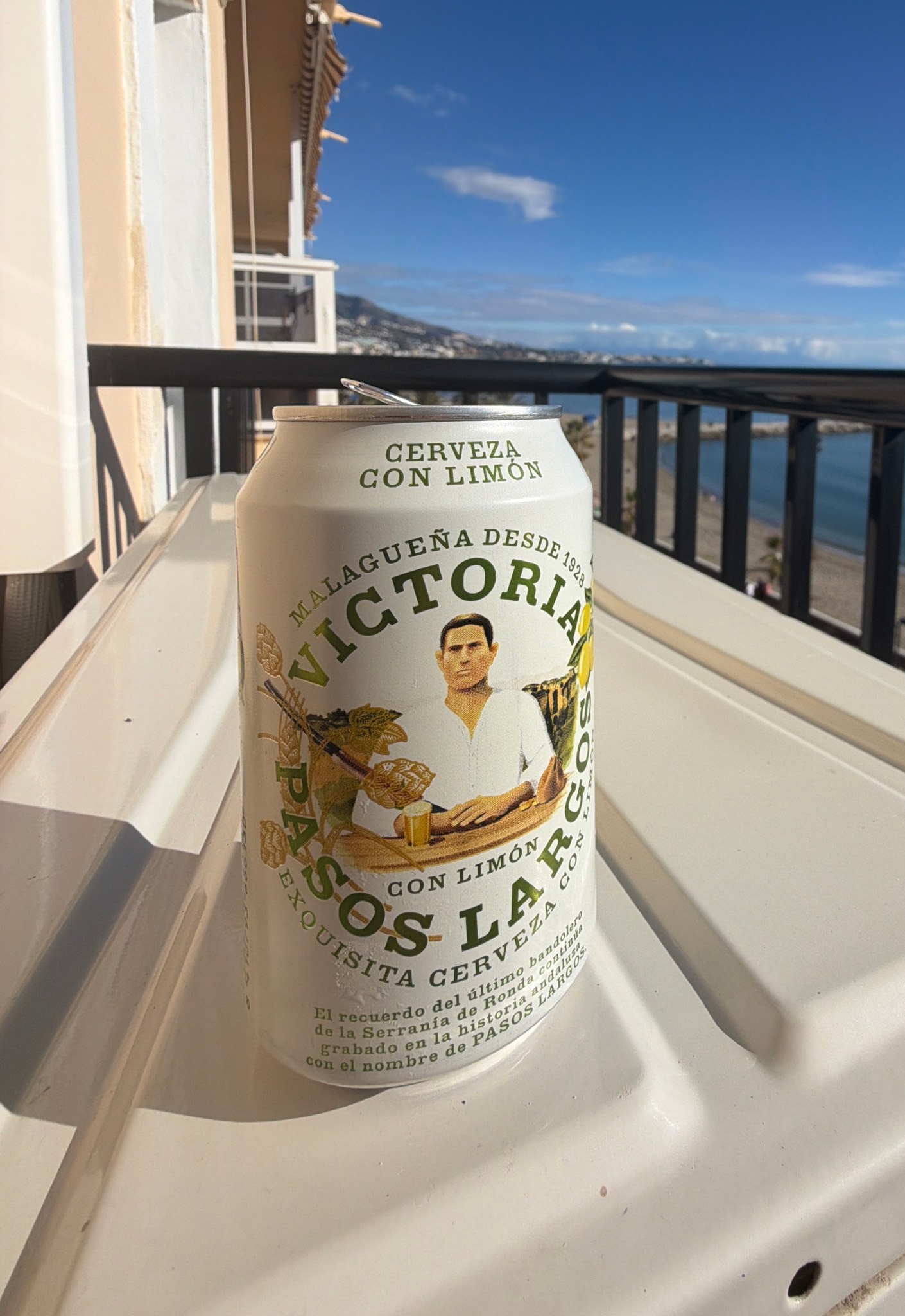 Victoria Pasos Largos, Spain