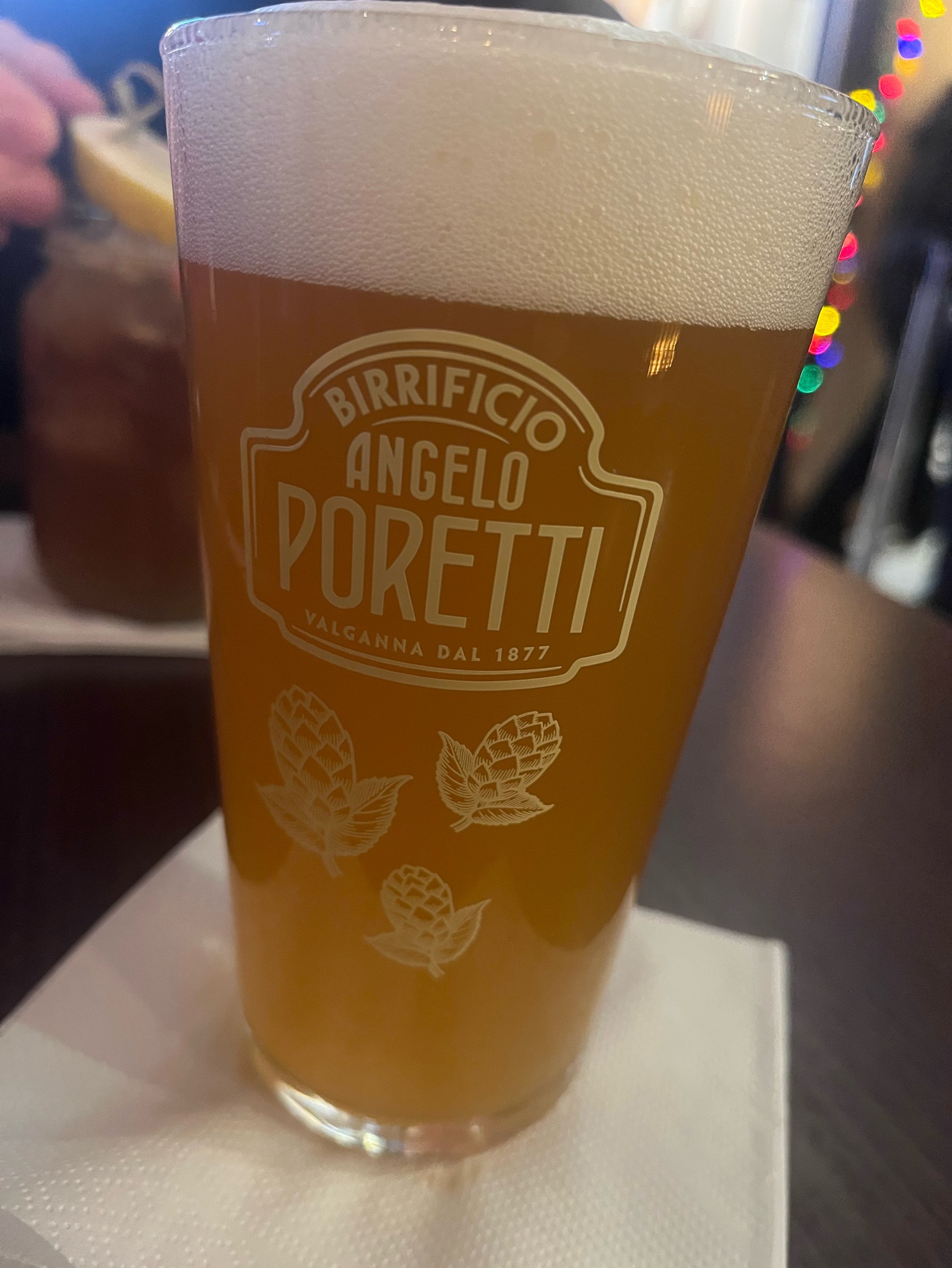 9 Luppoli American IPA, Italy