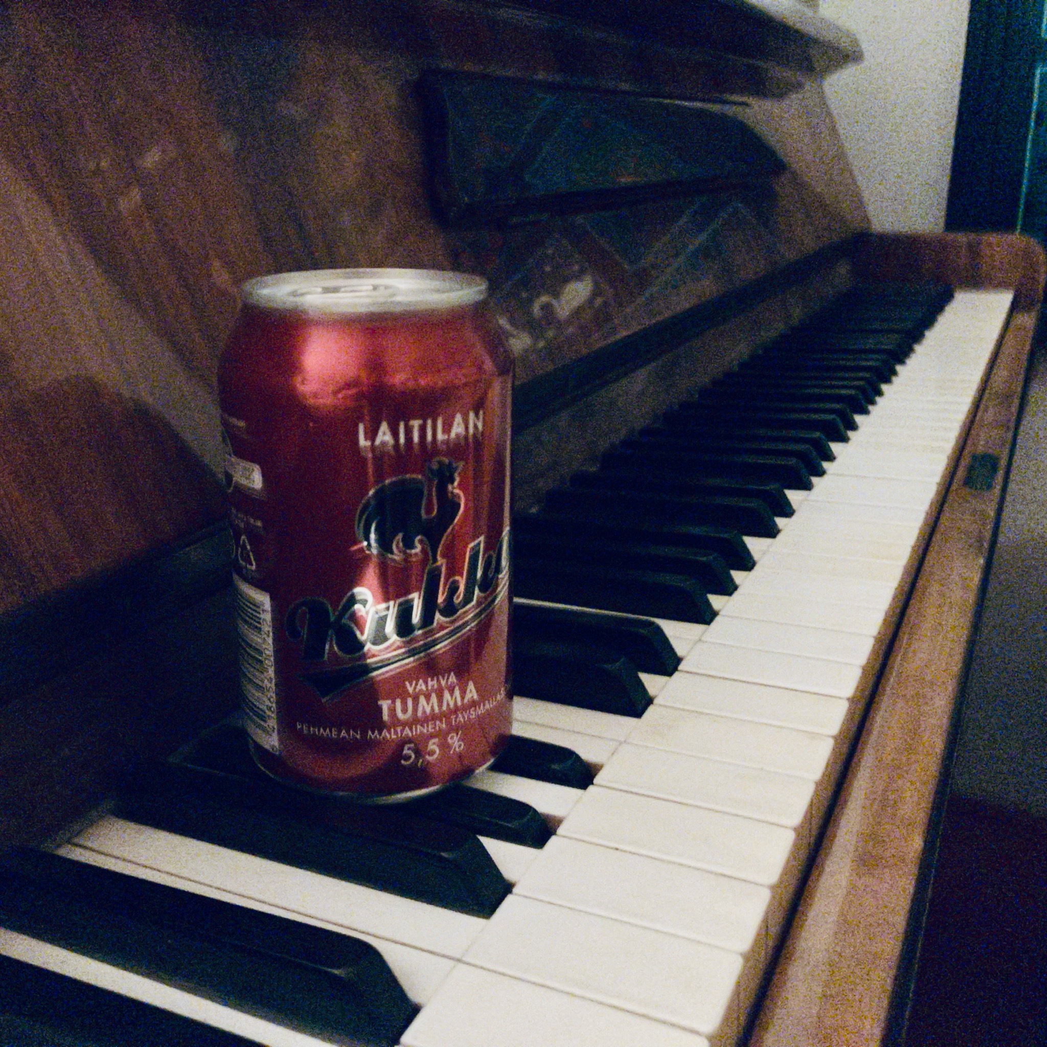 Kukko Vahva Tumma, Finland