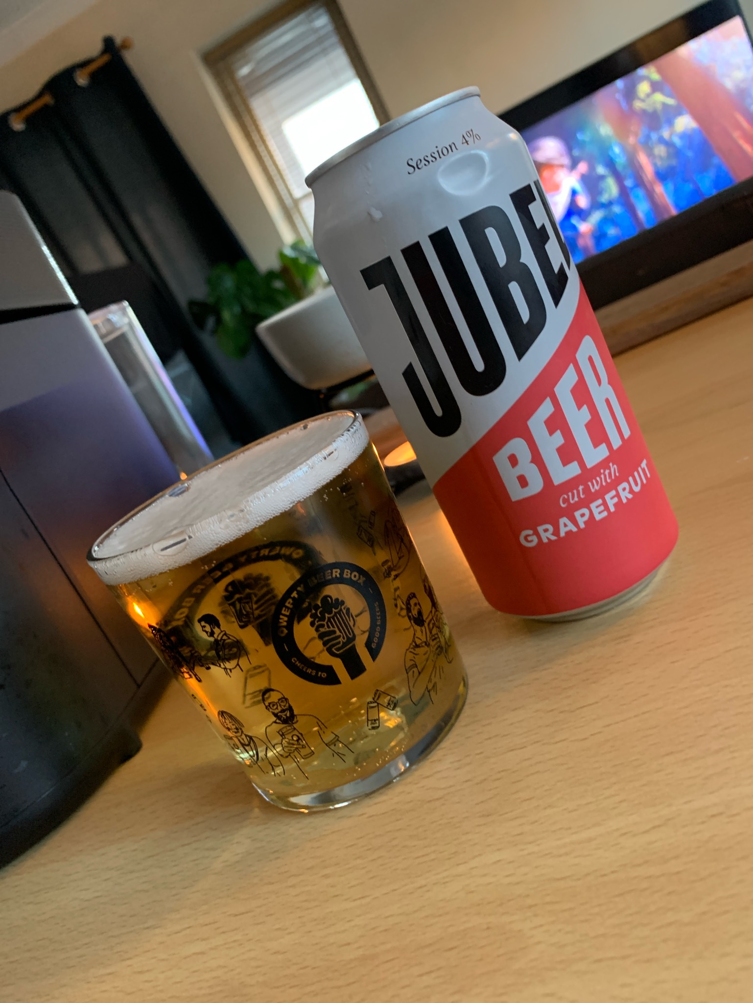 Beer Cut With Grapefruit, Jubel Beer